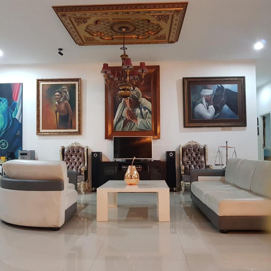 Villa Chacha At Macarena, Megamendung Esterno foto