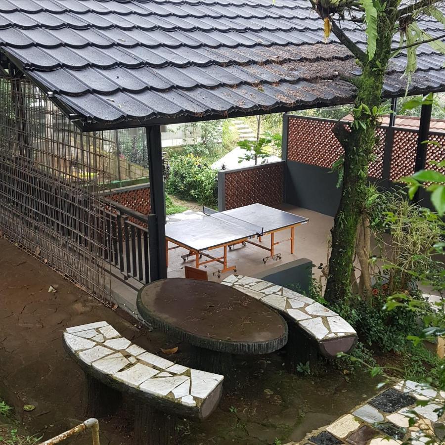Villa Chacha At Macarena, Megamendung Esterno foto