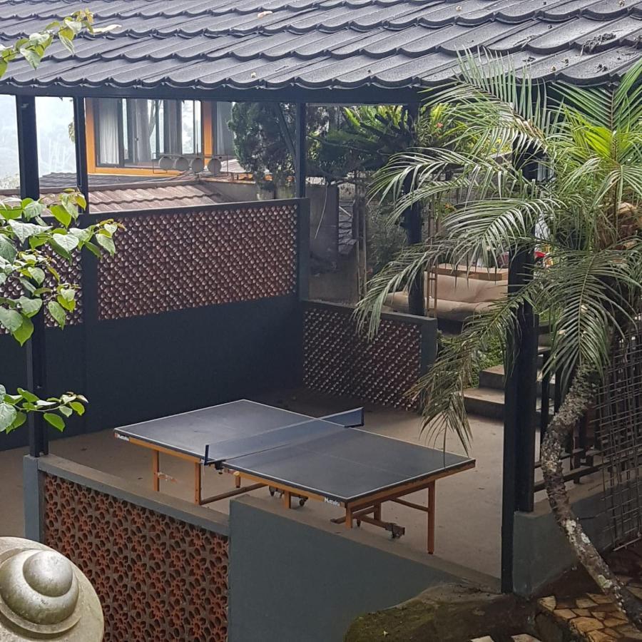 Villa Chacha At Macarena, Megamendung Esterno foto